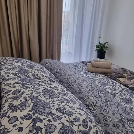 Artyleryjska 205 Apartamento *