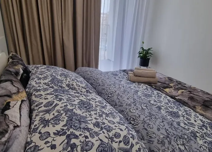 Artyleryjska 205 Apartamento *